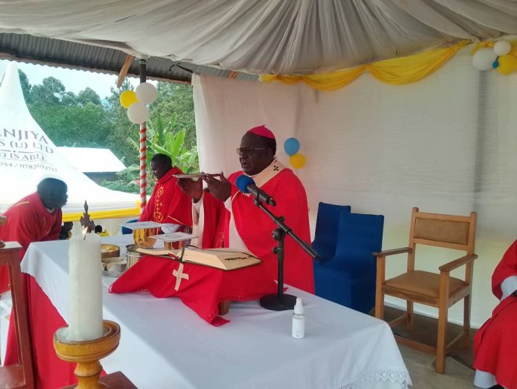 Tororo ArchBishop Confirms 427 Christians In Bududa