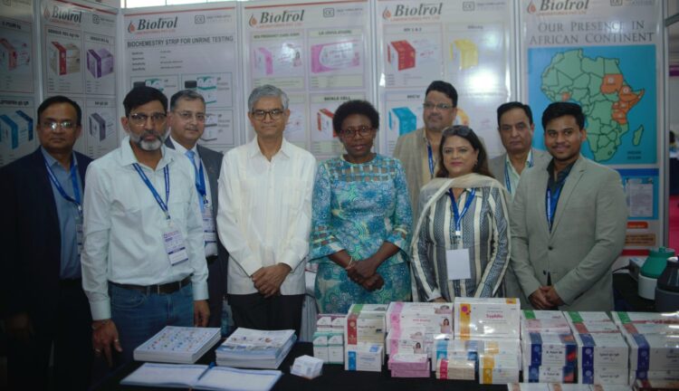 Minister Aceng Calls on Healthcare Providers to Emulate BUBU Policy