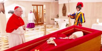 The Pope Who Carried His Own Bags, Ate With the Poor, and Chose a Guesthouse Over a Palace