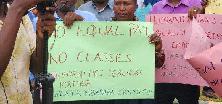 Government Gives Teachers One Week to End Strike or Face Dismissal