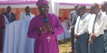 Bishop Ozelle Urges 2025 Candidates to Shun Witchcraft, Trust in God