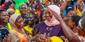 Buzeki summons town clerks over delayed pay for KCCA road cleaners