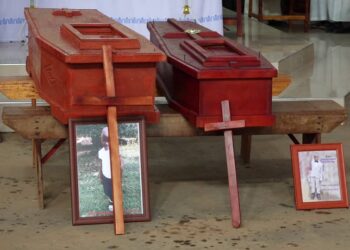 Walking to School Risky During Rainy Season,