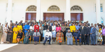 Museveni bids farewell to outgoing Cabinet, sets eye on new term